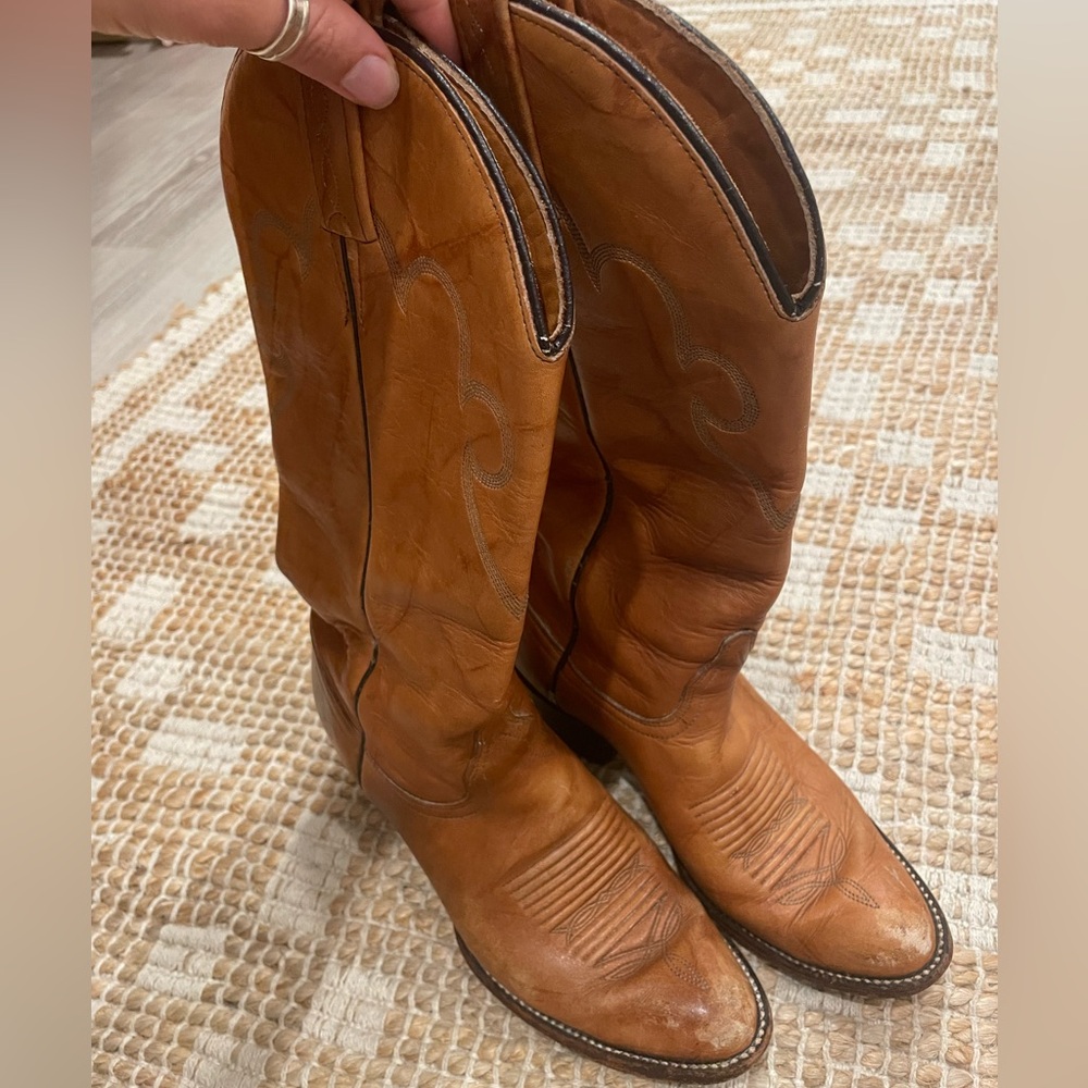 Women’s vintage leather cowboy boots by J Chisholm size 6.5